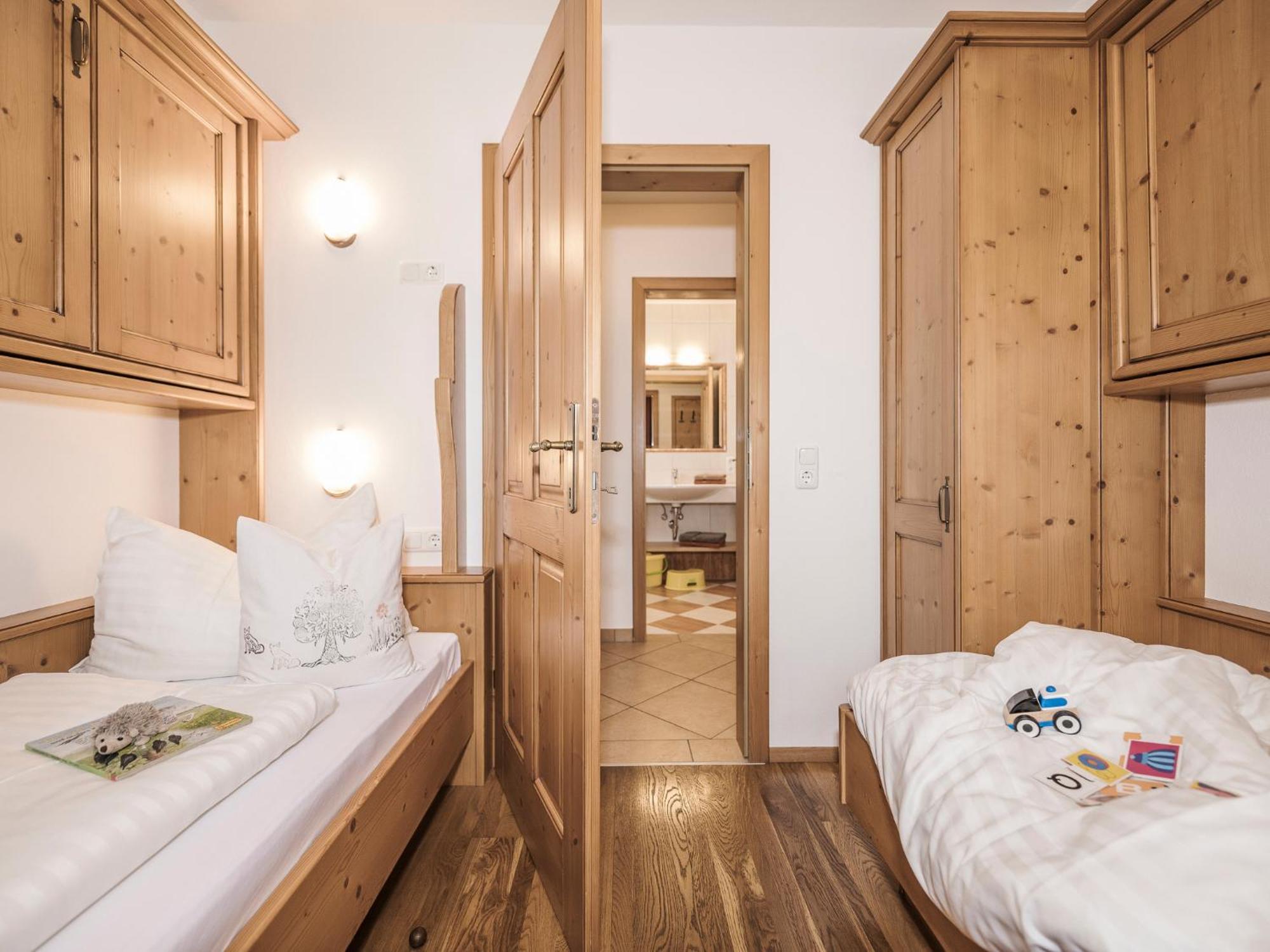 Kinderbauernhof Scharrerhof Hollersbach im Pinzgau Pokoj fotografie